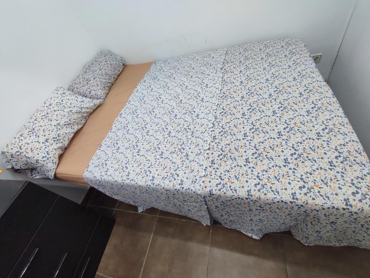 Nice Flat Within Walking Range To The Beach Apartment Барселона Екстериор снимка