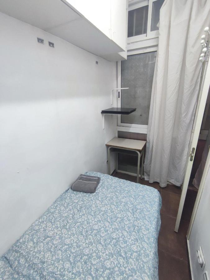 Nice Flat Within Walking Range To The Beach Apartment Барселона Екстериор снимка
