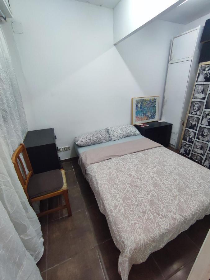 Nice Flat Within Walking Range To The Beach Apartment Барселона Екстериор снимка