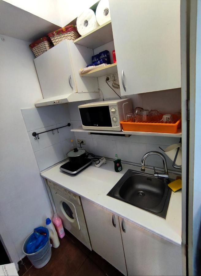 Nice Flat Within Walking Range To The Beach Apartment Барселона Екстериор снимка